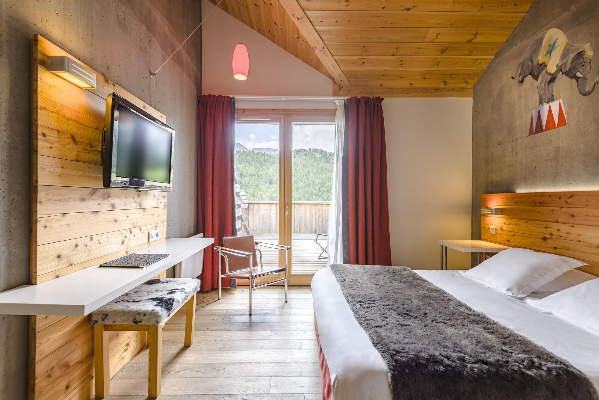 Anova Hotel & Spa Монженевр Экстерьер фото