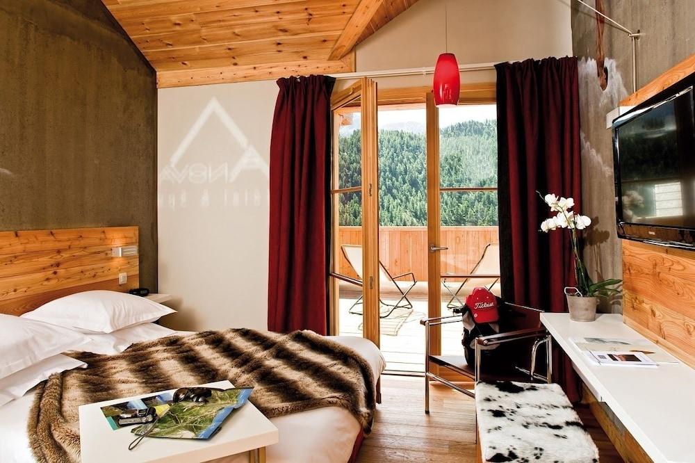 Anova Hotel & Spa Монженевр Экстерьер фото
